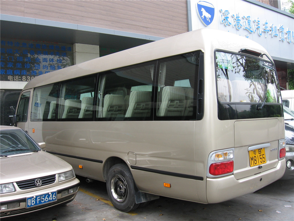 江铃中巴23座